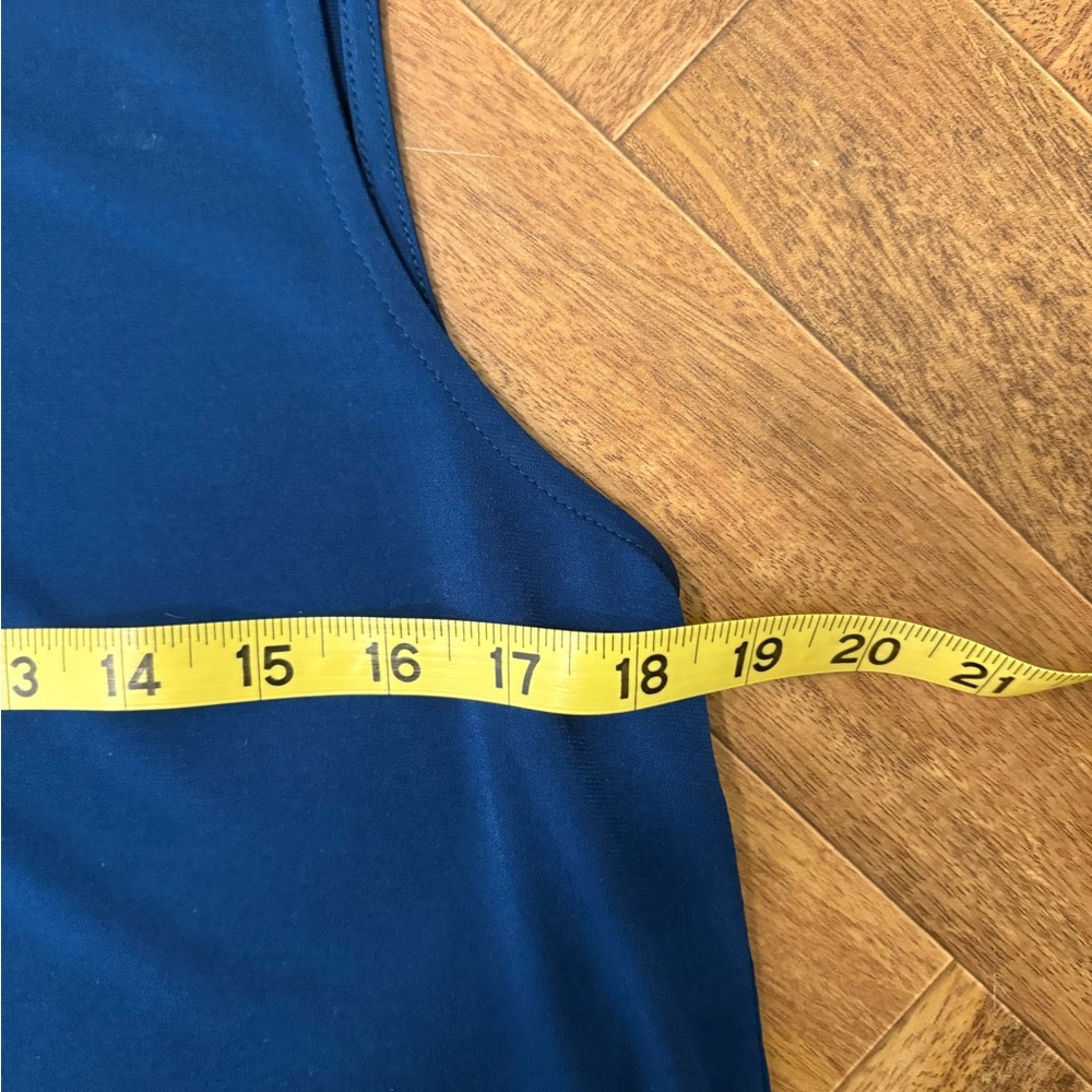 Ellen Tracy Women’s Medium Blue Tank Top Classic career work - Picture 6 of 7